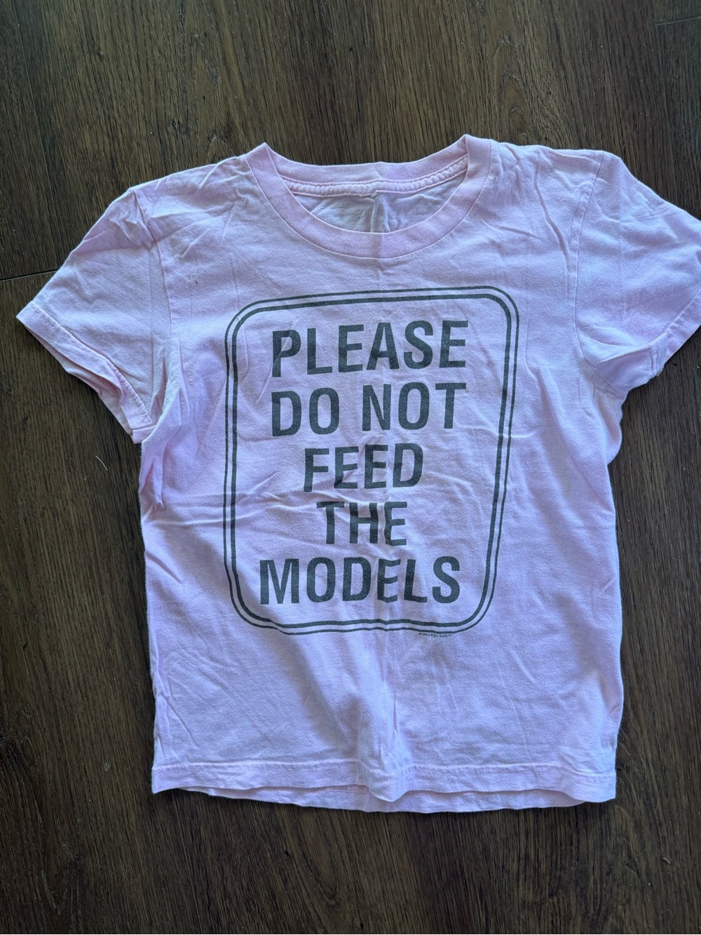 VTG Y2K Junk Food Please Do Not Feed The Models Graphic Tee Baby Tee Pink S